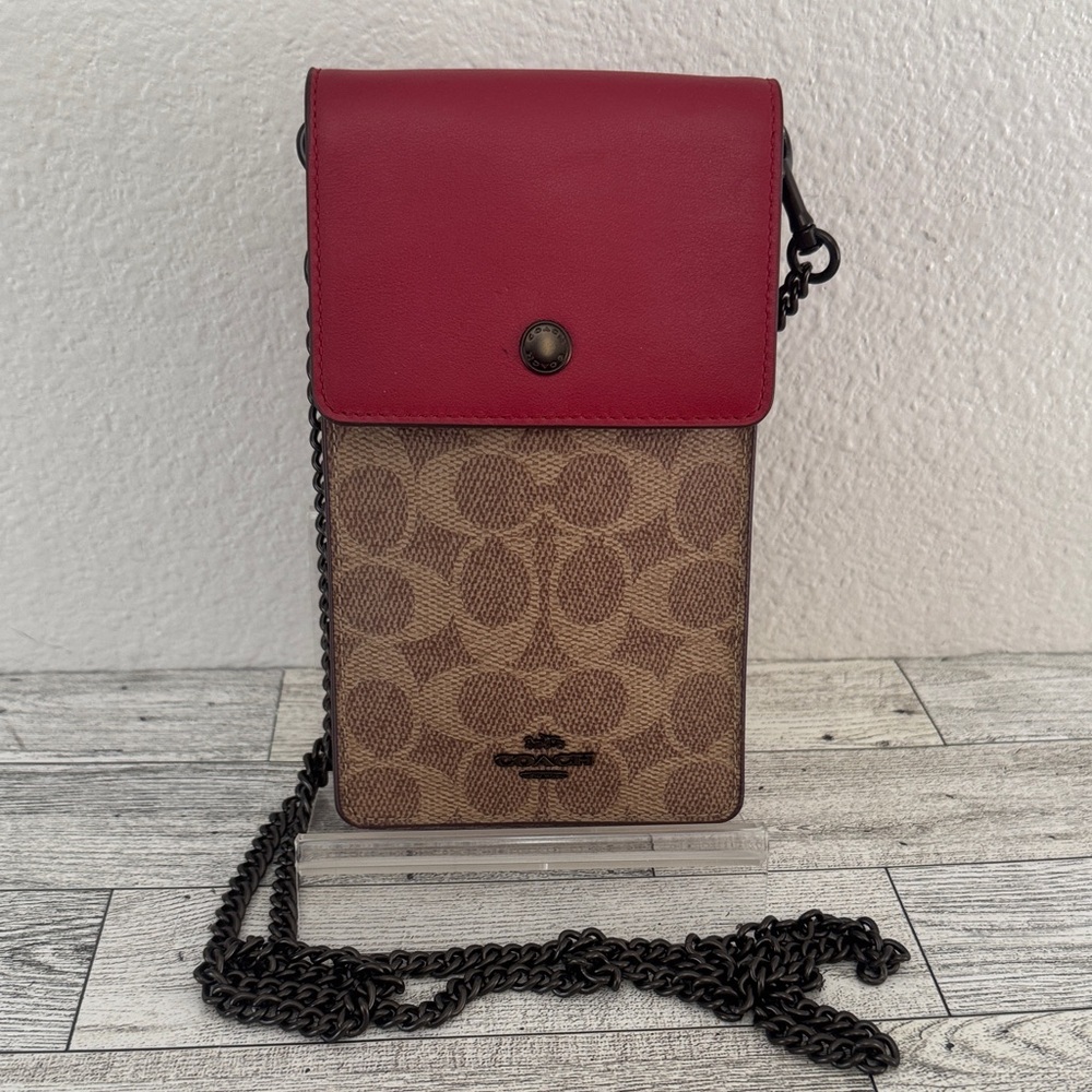 Coach Snap Phone Crossbody Bag